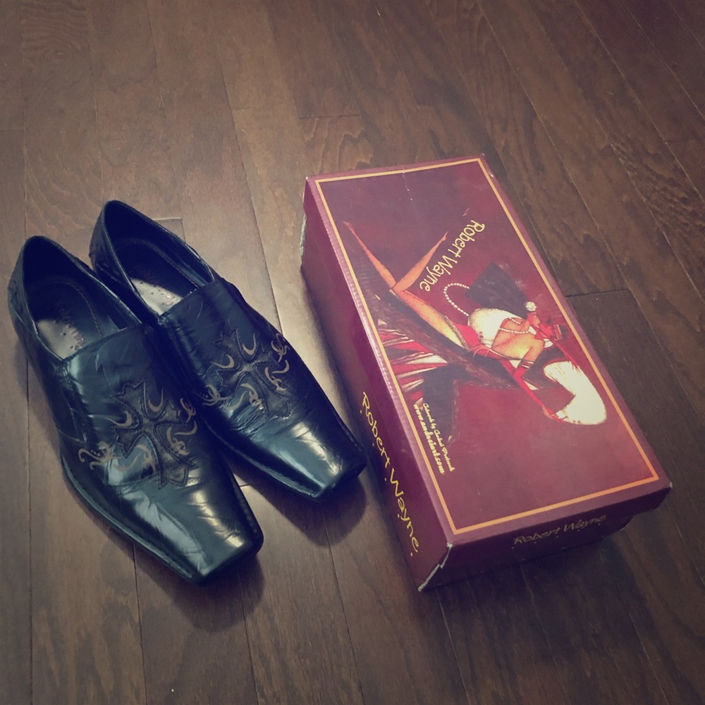 Robert Wayne, shoes Size 12